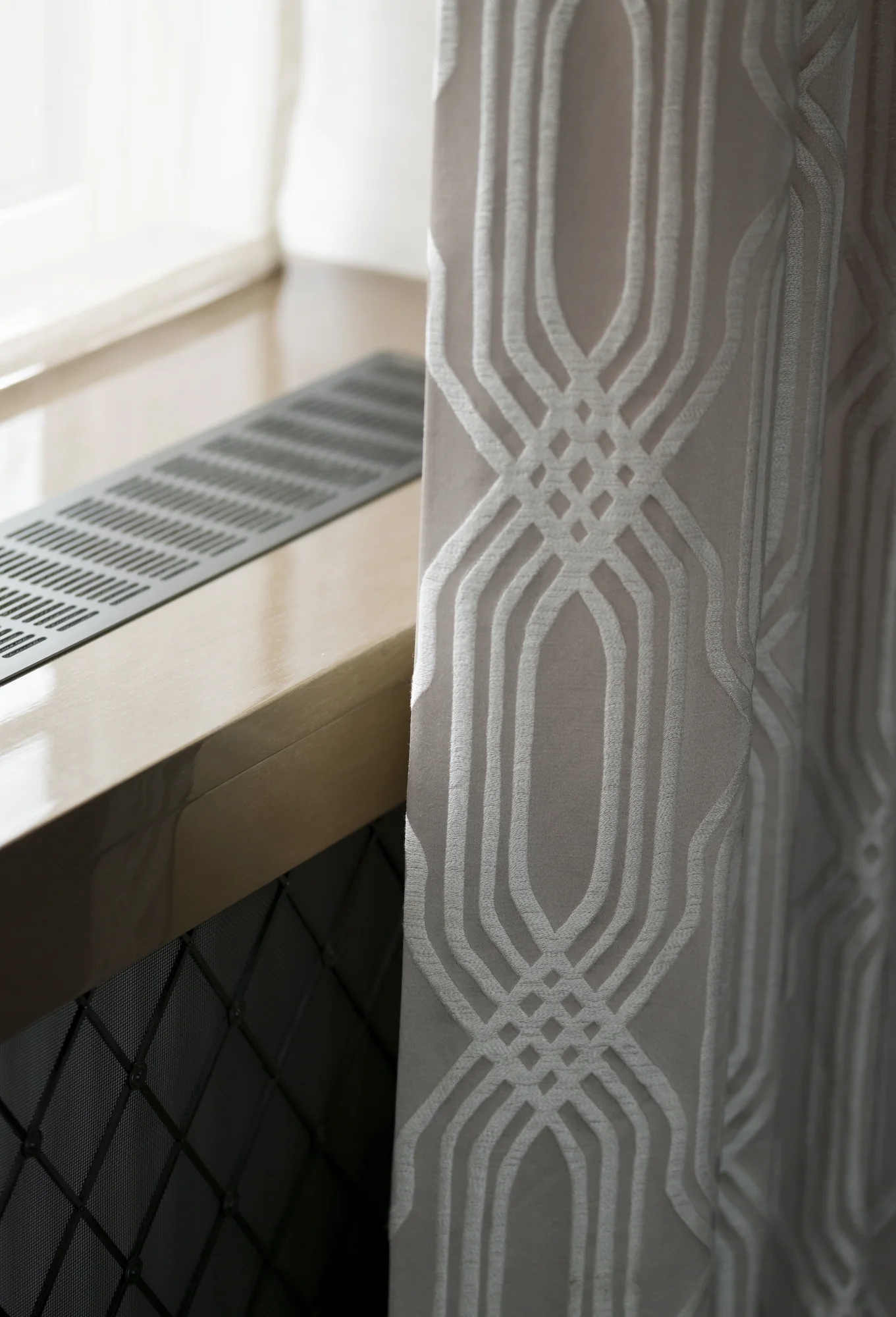 Radiator cover and integrated window ledge detail